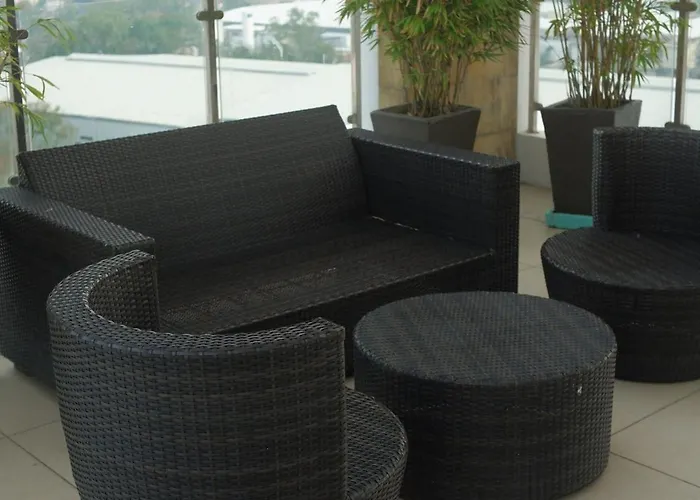 New 360 View Penthouse Near Alabang! 2b2b W Pool! Apartment *